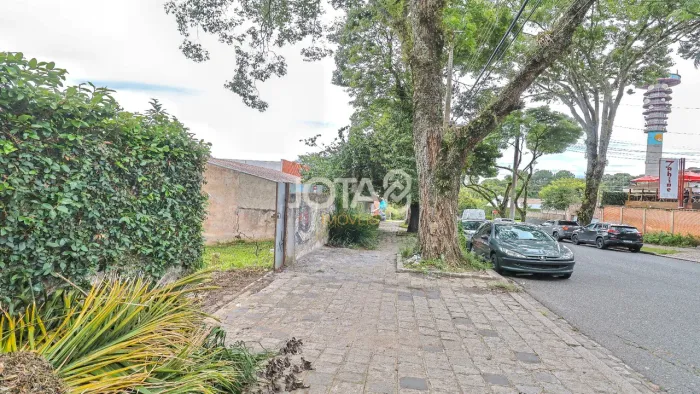 EXCELENTE TERRENO ZR-3 NO BAIRRO MERCÊS! Excelente Terreno Zr-3 No Bairro Mercês!