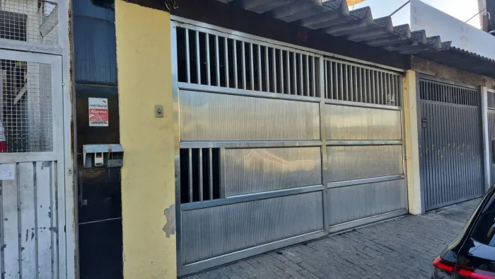 Portão em alumínio usado 4,60 x 2,60