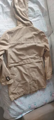 Duas jaquetas de frio boas