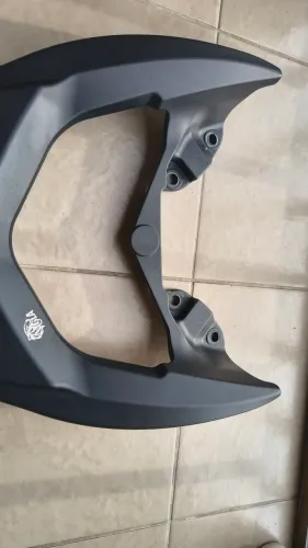 Suporte de Bau Traseiro Yamaha Nmax 160 2025 Liga leve Preto - Scam