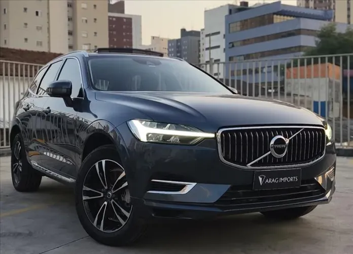 Volvo XC 90 4.4 V8 315cv AWD 5P 2021