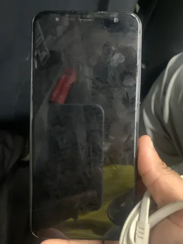 Moto j4