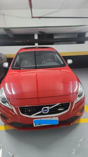 Volvo S60 T-6 R-design 3.0 AWD 4P 2013