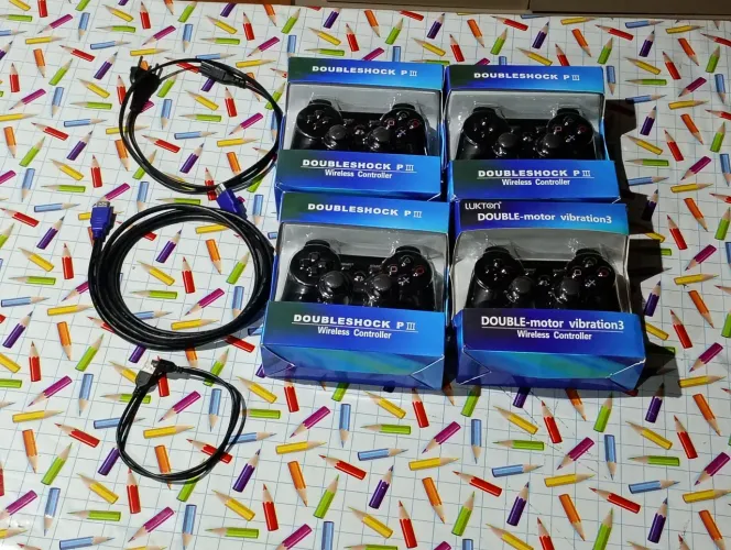 Lote PS3: 5 Controles Novos na Caixa + Cabos (Retirada no Nova Tanabi)