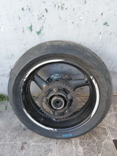 Roda traseira honet