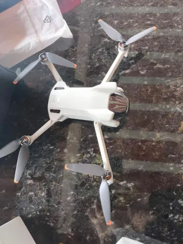 DJI Mini 3 Fly More Combo completo ? 3 baterias e bolsa DJI