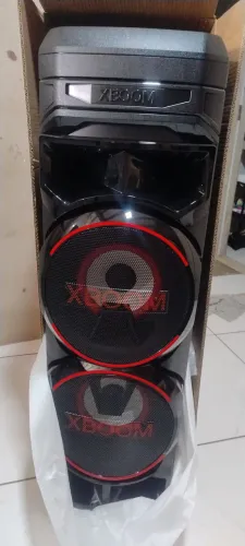 Vendo Torre de som XBOOM LG ( NOVA)