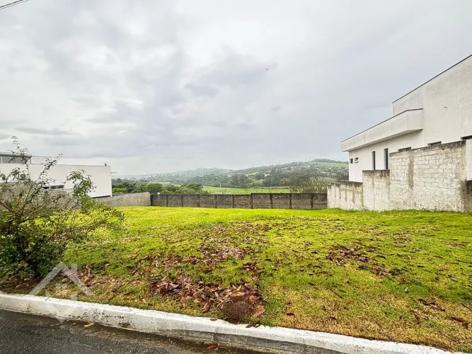 Terreno à Venda no Condomínio Reserva do Vale em Caçapava - SP