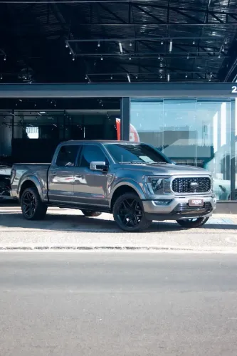Ford F-150 Platinum 4X4 5.0 V8 2023