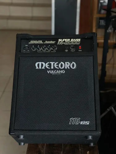 Amplificador Para Baixo Meteoro Super Bass M-2000 Vulcano
