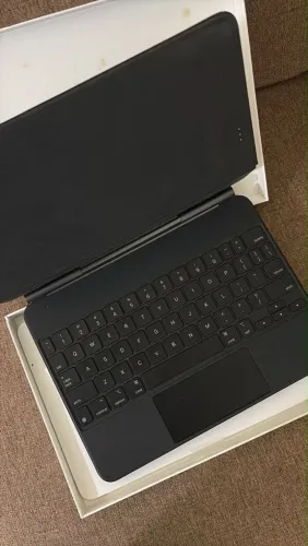 Magic Keyboard