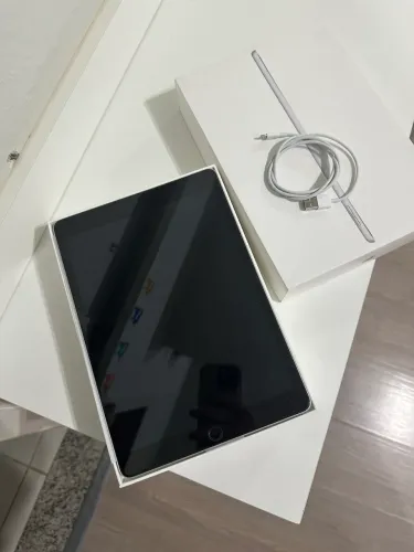 iPad 9th Geração Wi-fi 64gb Prateado Apple
