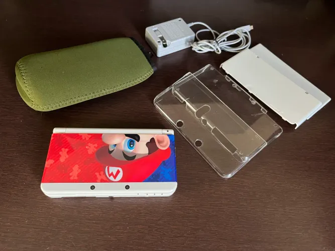 Nintendo New 3DS Edição Especial Super Mario