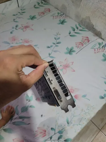 Placa de video GTX 1660TI