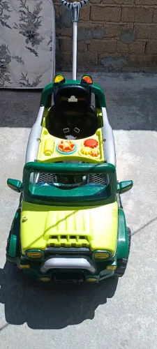 carrinho de passeio infantil diipi jeep verde rosa calesita cor