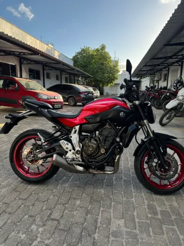 YAMAHA MT-07 2016 ? SEGUNDO DONO MUITO BEM CUIDADA