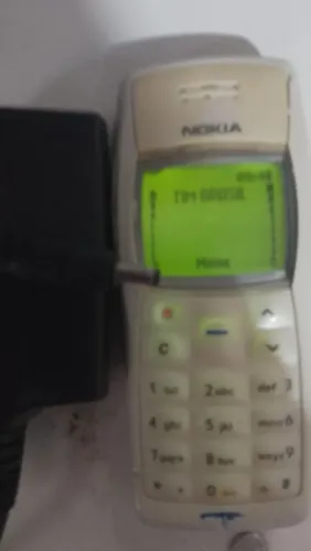 NOKIA 1100 DESBLOQUEADO COM CARREGADOR ORIGINAL 