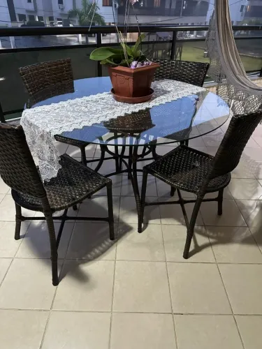 Conjunto de mesa e cadeiras para jardim ou varanda