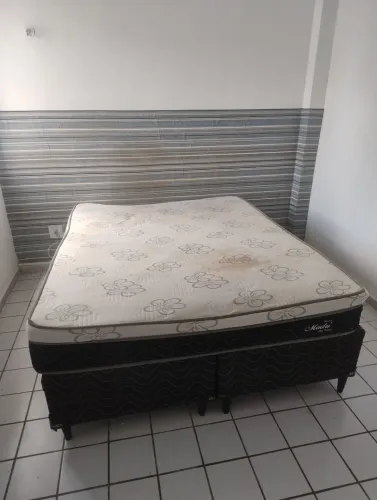 Vendo cama casal usada