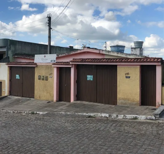 Casa para aluguel em Vitória de Santo Antão 