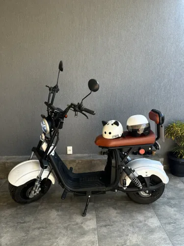 Scooter X11 1000W Moto Chefe
