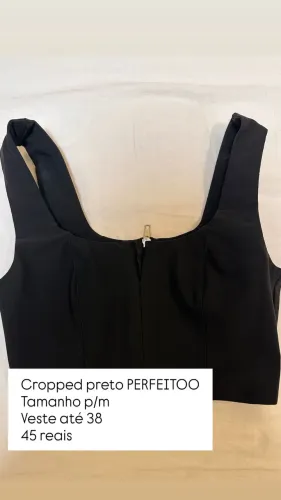 Cropped preto