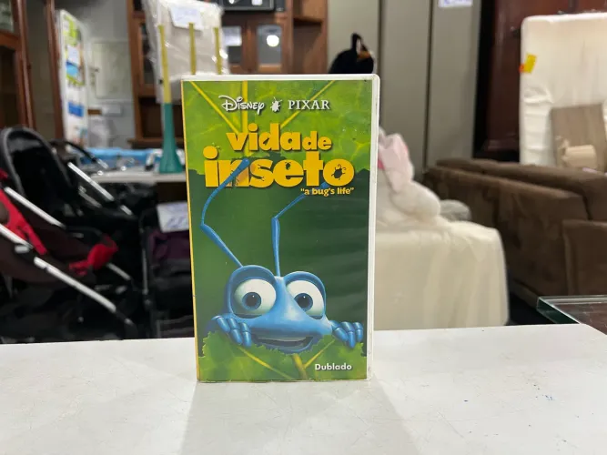 Fita VHS Vida de Inseto Disney Pixar