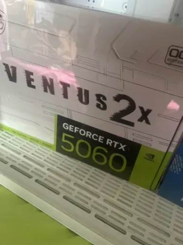 Placa De Vídeo Msi Geforce Rtx 5060 Ventus Oc 8gb
