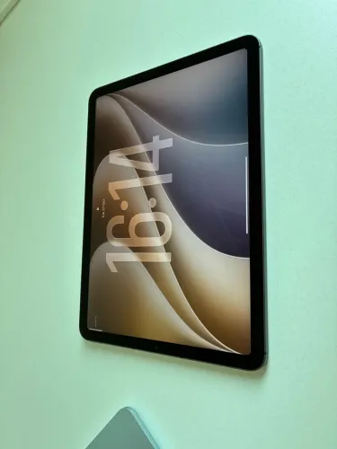 iPad Air 5ª Geração M1 - 64GB - Wi-Fi + Cellular 5G