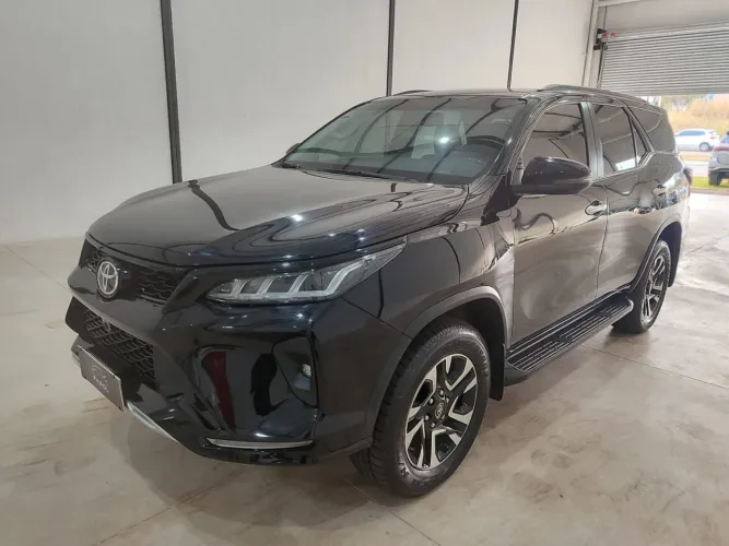 Toyota Hilux SW4 SRX 4X4 2.8 TDI 16V Dies. Aut. 2020