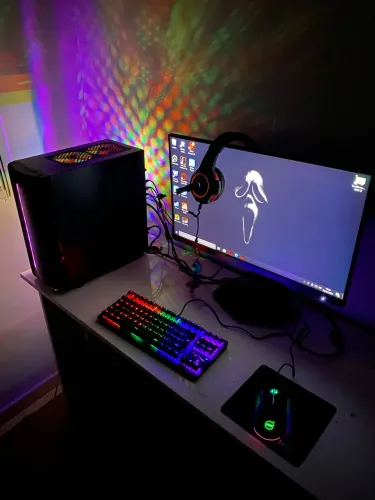 Troco pc gamer por moto que não precisa de carteira 