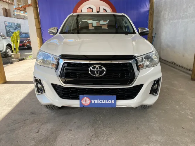 Toyota Hilux CD SRV 4X4 2.8 TDI Diesel Aut. 2020