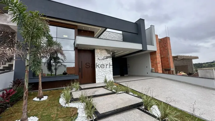 Casa térrea à venda com 3 suítes + escritório, pronta para morar, no Condomínio Maria Când