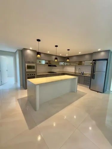 Apartamento Alto padrão Para Locação