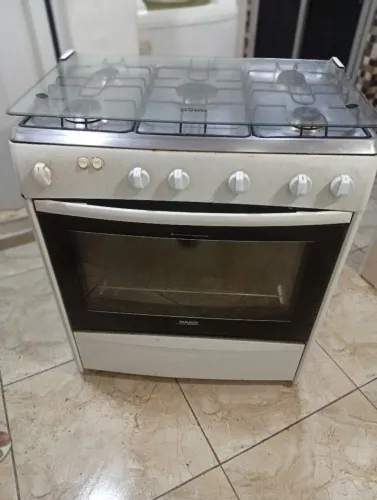 Semi novo 250