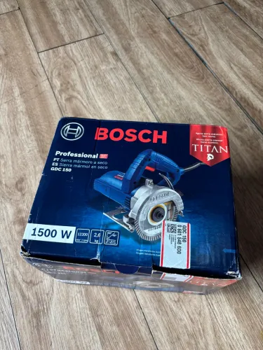 Serra mármore Bosch, 127V 1500W de potência.