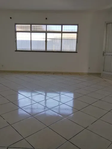 Casa de 3 quartos na Vila Rosali
