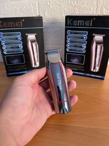 Máquina de Acabamento Kemei KM-032 | Cabelo, Barba e Pelos | Sem Fio