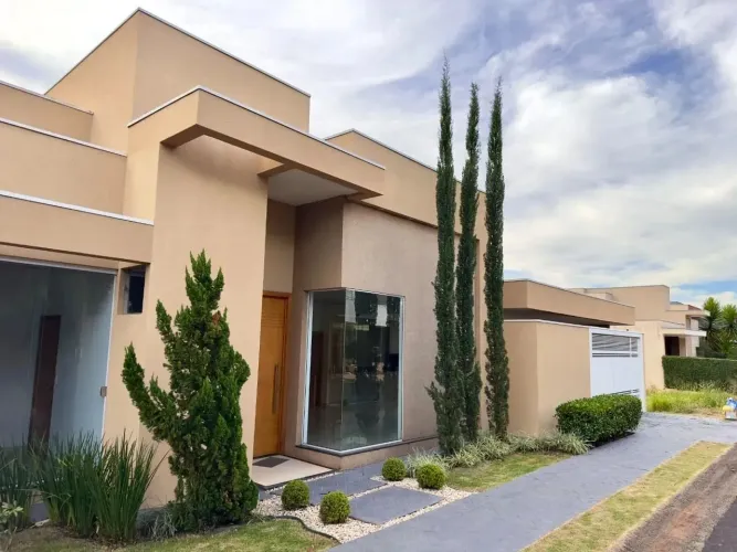 Aluga-se no Village Damha II com 3 suítes e 2 vagas de garagem - Próximo ao Mercado Poreca