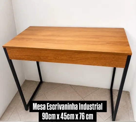 Mesa Escrivaninha Industrial NOVA R$ 250 90cm x 76cm x 45cm