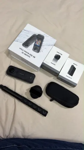 Insta 360 x5 com acessórios