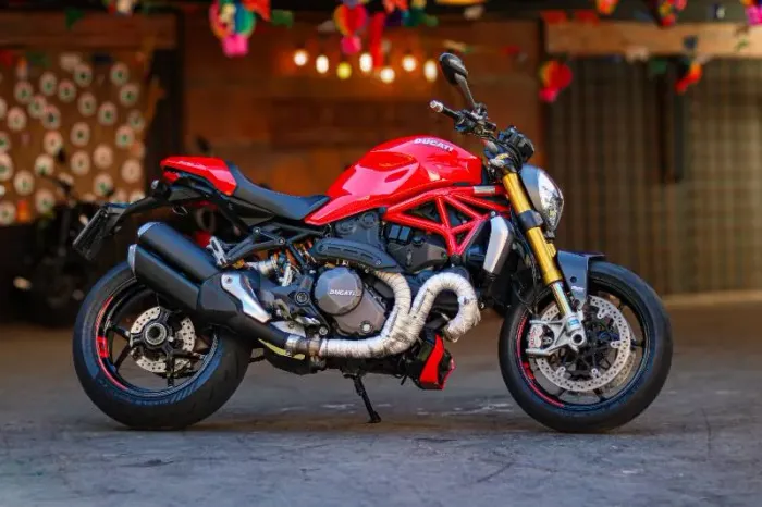 DUCATI MONSTER 1200 cc