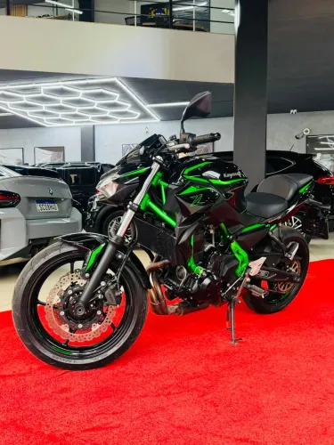 NINJA Z\650 VERDE 2025/2025