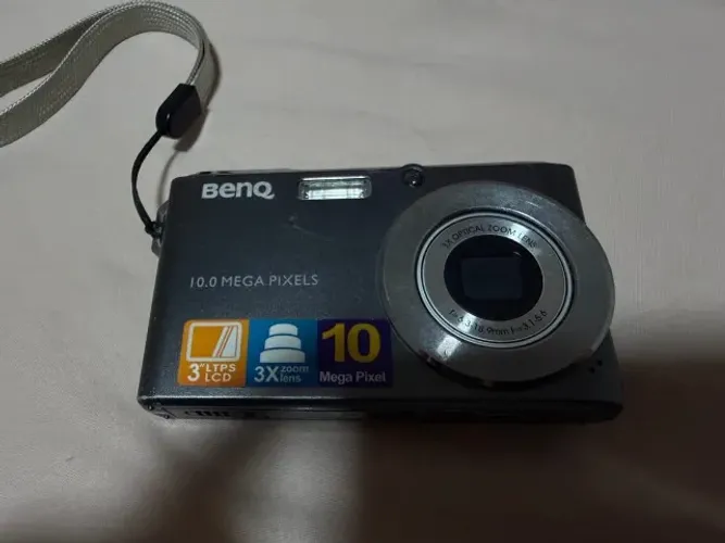 Câmera Digital BenQ DC E1050 10MP