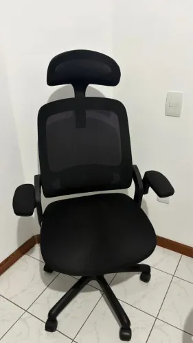 Cadeira Ergonômica Elements Astra com Apoio de Cabeça