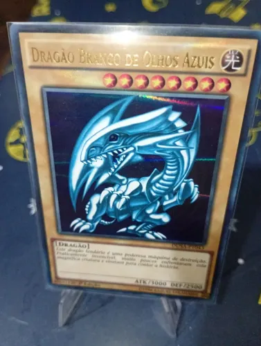 Dragão Branco de olhos azuis NM( com pequeno detalhe do lado superior direito da borda)