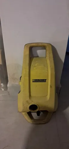 Lavadora Karche K2500 usada, para utilização de peças motor funcionando, bomba sem pressão