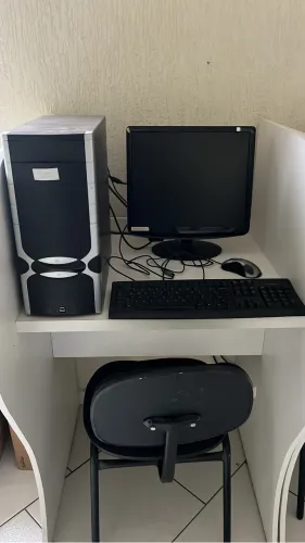 ?Computadores completo com baia e cadeira R$600,00 Temos 12 unidades
