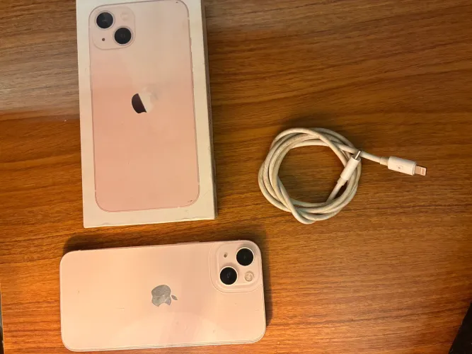 iPhone 13 seminovo