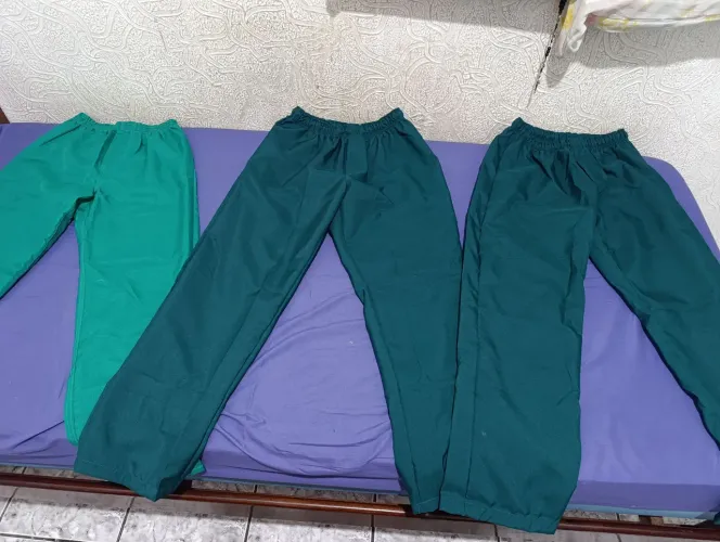 Calça verde Sargas.